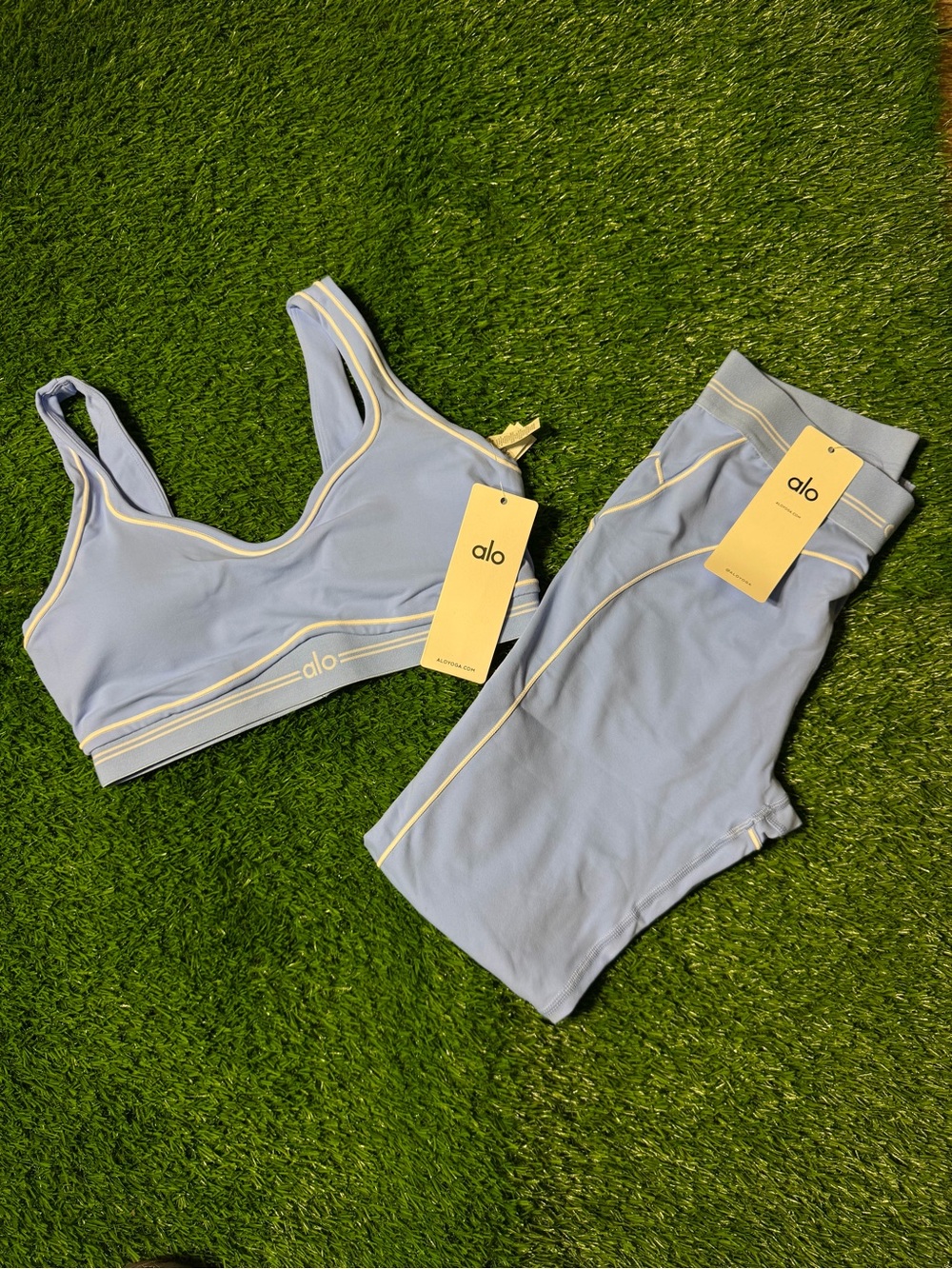 ALO Yoga Light Blue Sports Bra and Leggings with Cream Trim